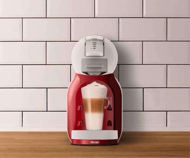 Close Up Mini Me Red Coffee Machine NESCAFÉ® Dolce Gusto®